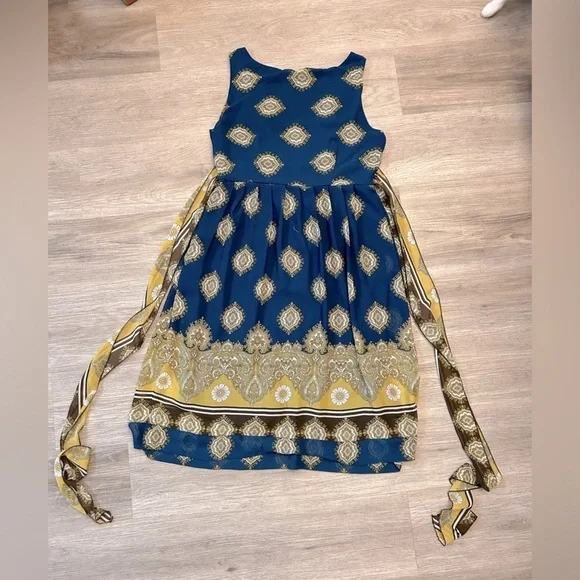 Jonathan Martin Blue and Gold Midi Sundress with V-Neck, Sleeveless Design & Tie - Picture 5 of 10